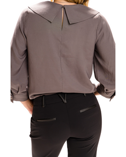 COLLARED GRAY BLOUSE | Claudia D'Armiento.