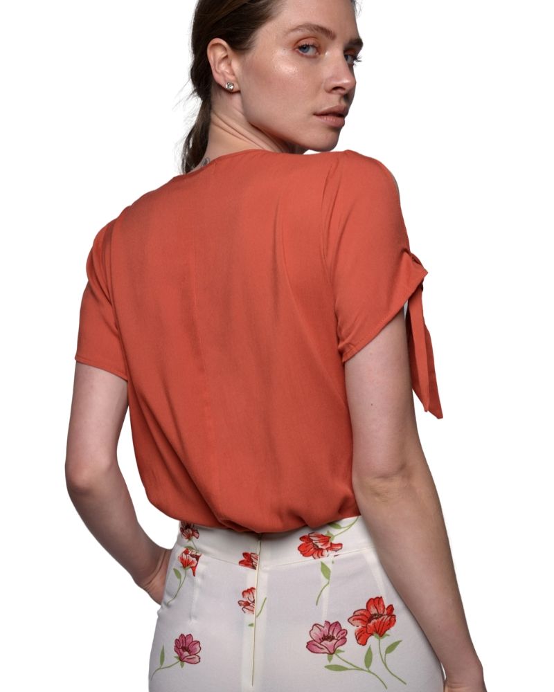 BURNT ORANGE TOP WITH COLD SHOULDER AND TIES | Claudia D'Armiento.